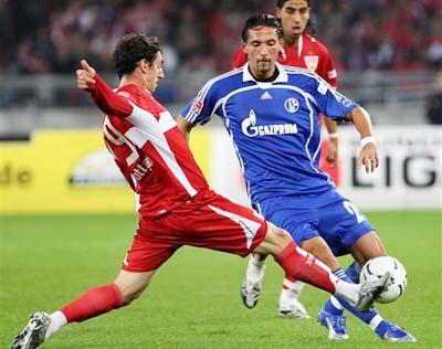 在交易后他 在交易后他